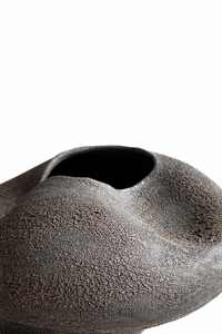 Vase décoratif irrégulier pour restaurant, décoration de salle d'exposition, à Universal Overseas - Product Image 2