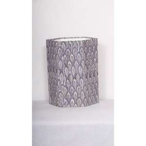 กล่องของขวัญทรงหกเหลี่ยมขนาดใหญ่ ลายดอกไม้ พิมพ์บนผ้าหุ้ม ดีไซน์สวยงาม บรรจุภัณฑ์กระดาษแข็ง สำหรับใส่ของขวัญ - Product Image 1