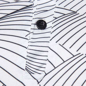 Chemise homme unie anti-plis à manches courtes, coupe classique, en jersey de coton respirant, style décontracté chic - Product Image 4
