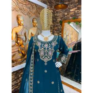 Designer Women's Elegant and Stylish Party Wear <b>Lehenga</b> Set with Fancy Dupatta Includes <b>Top</b> and Bottom - Product Image 5