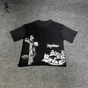 Camiseta Personalizada con Estampado de Gran Tamaño, Pedrería y Efecto Desgastado, de Alta Calidad, 100% Algodón Jersey, Estilo Urbano - Product Image 1