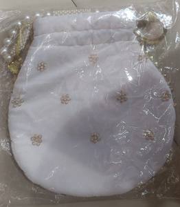 Bolso de Mano de Terciopelo con Bordado Zari, Diseño de Moda India, para Bodas, con Diseños Variados, Tradicional, Nuevo - Product Image 3