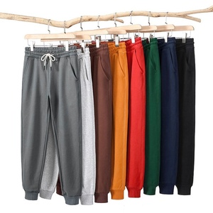 กางเกงวอร์มขายส่ง ผ้าหนานุ่มสีเทา กางเกงลำลองใส่สบายสำหรับทุกวัน สไตล์สตรีทแวร์ พิมพ์ลาย ทรงตรง - Product Image 1