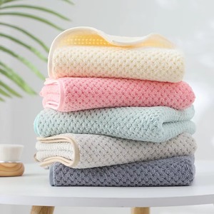 Serviette de toilette en coton personnalisée, légère, douce, respectueuse de la peau, séchage rapide, vente en gros, meilleur prix, serviette de toilette en coton doux en vrac - Product Image 6