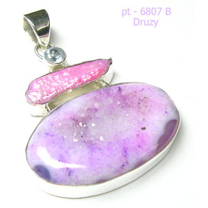 Colgante unisex de moda para uso diario con bisel de plata de ley 925 y drusa de ágata natural, joyería artesanal al por mayor de Jaipur. - Product Image 1