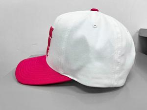Gorra de Béisbol Estructurada de 5 Paneles con Bordado Ajustable para Adultos, Estilo Urbano Minimalista y Cómodo, Producida en una Gran Fábrica de Vietnam - Product Image 3