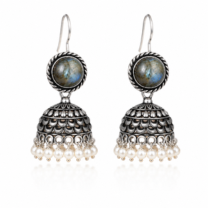 Pendientes Jhumka de Labradorita al por Mayor |   Pendientes de Plata Oxidada con Perlas |   Fabricante de Joyería Étnica India Hecha a Mano - Product Image 1