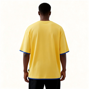 Camiseta de hombre estilo hip hop con bordado amarillo, corte regular, cuello redondo, algodón, doble capa, manga corta - Product Image 1
