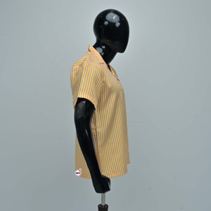 Camicia Casual da Uomo Gialla a Righe con <span class=keywords><strong>Mezze</strong></span> <span class=keywords><strong>Maniche</strong></span>, Design Sublimato, Vestibilità Regolare, Traspirante, con Logo Ricamato sul Davanti - Product Image 3