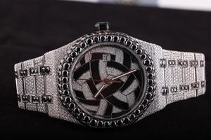 Montre Hip Hop pour homme de qualité supérieure avec mouvement japonais automatique, cadran de designer luxueux sur mesure disponible au prix d'usine - Product Image 4