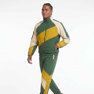 Factory Direct Selling Solid Color Lightweight Polyester Nylon <b>Wind</b> <b>Breaker</b> Custom Logo Streetwear Tracksuit for Men - Product Image 2