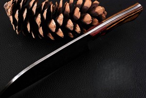 Couteau de chef en acier damas forgé à la main, manche ergonomique en bois, durable, tranchant comme un rasoir, couteau à découper de haute qualité - Product Image 6
