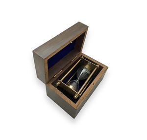 Reloj de Arena con Caja de Madera, Reloj de Arena Decorativo de Latón, Madera y Vidrio para el Hogar, Oficina, Escritorio, Estudio y como Regalo - Product Image 2