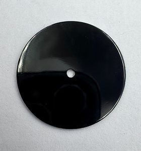 Esfera de Ónix Natural Negro Intenso para Reloj, 28.50mm, 0.70mm, Acabado Pulido de Alto Brillo, Piedra Preciosa, Fabricación de Relojes Personalizada, Orificio Central de 2mm - Product Image 1