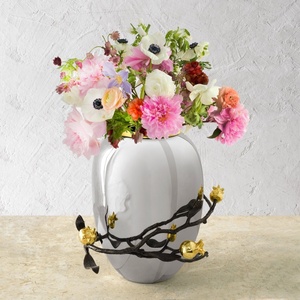 Jarrón de lujo Saleem International 2026 con diseño de granada, color plateado, de metal, con hoja de ginkgo marrón dorado - Product Image 3