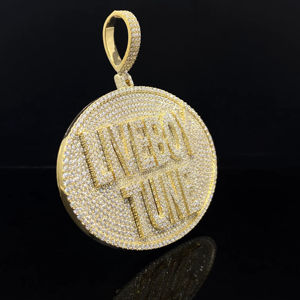 Colgante Personalizado para Hombre, Chapado en Oro, Estilo Hip Hop, con Diamantes de Imitación CZ - Product Image 1