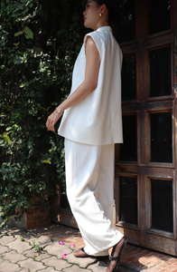 Conjunto de 2 piezas: Chaleco/Gilet sin mangas y Blazer de mujer, blanco, oversize, con cuello de muesca, tejido transpirable, estilo oficina, Vietnam - Product Image 5