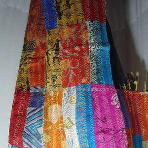 Pañuelo de Seda Estampado al por Mayor, 50x50 cm, Cuadrado, Tipo Seda, con Logotipo Personalizado, Estilo Primavera para Mujer, Diseño Elegante y Suave - Product Image 4