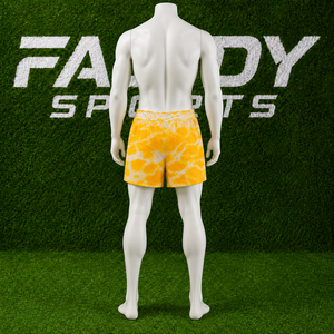 Shorts de basket-ball en mesh personnalisés par sublimation pour hommes, streetwear jaune tie-dye, respirants, séchage rapide, pour la gym, l'entraînement et le sport. - Product Image 4