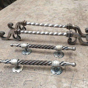 Manija de Hierro Forjado Premium para Puerta Principal – Diseño Forjado a Mano, Estilo Moderno y Lujoso, Ambidiestro - Product Image 1