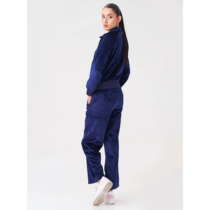 Ensemble de survêtement en velours personnalisé pour femmes |   Ensemble de survêtement premium : sweat à capuche et pantalon de jogging |   Fabricant de vêtements de sport OEM ODM - Product Image 2