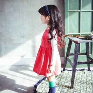 Élégant Rouge Sans Manches fille Porter Robe Avec Broderie Simple Confectionné 100% Coton doux Tissu Parfait Pour Toute Occasion - Product Image 4