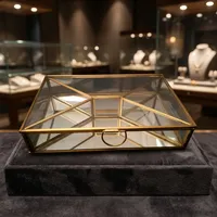 Boîte à bijoux rectangulaire moderne en verre et laiton Artisan Design B72 avec couvercle miroir, idéale pour le voyage, le rangement et les séparateurs décoratifs