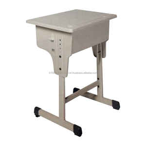 Escritorio Escolar de Diseño Minimalista y Duradero para una Sola Persona - Product Image 3