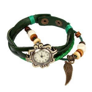 Magnifiques montres à anneaux en cuir faits à la main pour femmes, style bohème rétro, ailes d'ange, personnalisables - Product Image 1