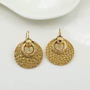 Boucles d'oreilles pendantes bohèmes en laiton plaqué or, bijoux de mode unisexe, disques martelés, ton argent, rondes - Product Image 6
