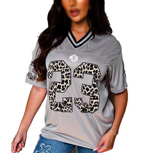 Maillot de football américain gris pour femme, col en V, imprimé léopard par sublimation, coupe ample, en polyester, personnalisable pour équipe, service OEM - Product Image 5