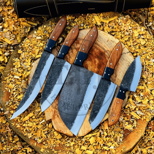 ชุดมีดเชฟเหล็กกล้าคาร์บอน 5 ชิ้น ตีขึ้นรูปด้วยมือ เกรดอุตสาหกรรม ใช้งานได้ทั้งสองมือ ปลอดภัยสำหรับเครื่องล้างจาน ด้ามไม้ รับประกัน 1 ปี - Product Image 1