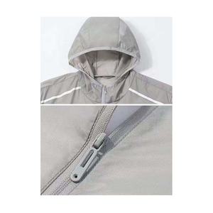 Chaquetas con logotipo personalizado OEM para hombre, cortavientos ligero, chaqueta deportiva informal para correr al aire libre, para hombre - Product Image 6