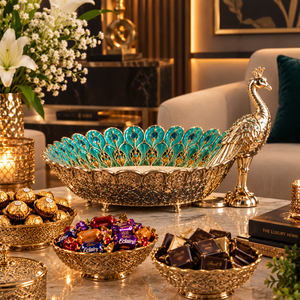 Pot décoratif en laiton fait main de luxe avec motif paon pour la décoration de la maison - Product Image 2
