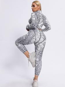 Conjunto Deportivo de 2 Piezas con Estampado de Serpiente para Mujer, Top Corto de Cuello Alto de Manga Larga, Leggings hasta el Tobillo, Tejido de Punto, Spandex, Poliéster, Transpirable - Product Image 6