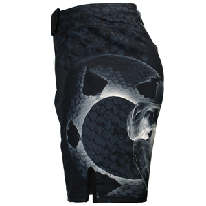 Shorts de sport décontractés pour hommes, imprimé serpent noir, séchage rapide, taille élastique, taille mi-haute, imprimé par sublimation - Product Image 2