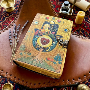 Grimorio de Cuero del Sagrado Corazón, Libro de Sombras Celestial con Mano de Hamsa, Diario Gótico Hecho a Mano, Regalo Vintage - Product Image 5