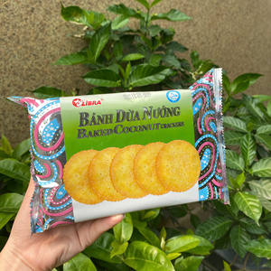 Best Seller Vietnam Flavorful Baked Coconut Crackers Crispy Sweet 160g Round Snack Customizable Packaging - Product Image 1