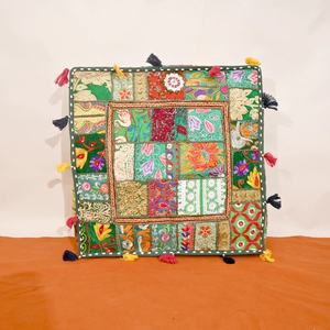 Coussins de sol hippy housse de coussin décorative bohème coussin patchwork sari - Product Image 2