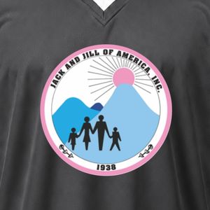 Camiseta Deportiva Gris con Escudo Bordado de Jack & Jill, Cuello en V, Manga Corta, Franja Blanca, Uniforme Deportivo para Equipo - Product Image 5