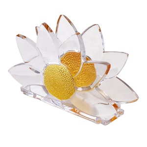 Porte-serviettes en acrylique transparent avec façade incurvée pour serviettes en papier de table - Product Image 6