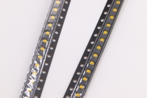 XINGLIGHT 0603 Perle lumineuse <span class=keywords><strong>LED</strong></span> SMD 1608 Orange 0.6T <span class=keywords><strong>Diode</strong></span> électroluminescente 600 610nm - Product Image 5