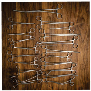 Juego de Pinzas Vasculares DeBaykey de Alta Calidad, 20 Piezas, Certificado ISO/CE, Instrumentos Esenciales para Cirugía Vascular - Product Image 3