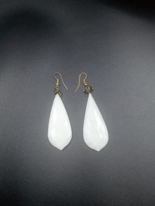 Boucles d'oreilles créoles Amaira Jewels en argent 925 plaqué or, serties de perles d'eau de mer, style minimaliste, pour femme, à porter au quotidien - Product Image 6