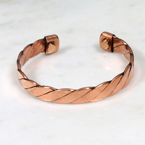 Pulsera de Terapia Magnética de Cobre Puro Hecha a Mano - Brazalete Trenzado para Alivio del Dolor de Artritis y Bienestar - Product Image 5