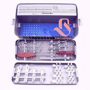 Kit d'implants orthopédiques vétérinaires TPLO BISONS en acier inoxydable 2.7/3.5mm avec plaques de blocage et instruments chirurgicaux certifiés CE - Product Image 1