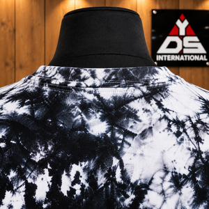 เสื้อยืดผู้หญิงลายมัดย้อม คอกลม ทรงลำลอง แขนสั้น ดีไซน์เว้าหลัง ลายกราฟิก แขนเสื้อทรงสวย เสื้อผ้าสไตล์ไลฟ์สไตล์ แฟชั่น - Product Image 6