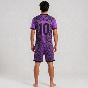 Construcción Transpirable para Máxima Movilidad, Uniforme de Fútbol para Entrenamiento, Ropa Deportiva Premium para Equipos, Diseñada con Ligereza - Product Image 2