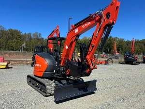 Mini-excavatrice Kubota U48-5 à braquage zéro de haute qualité, disponible en stock avec livraison rapide et prix bas pour la construction - Product Image 4