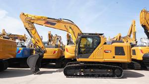 Excavadora Amarilla Usada Versátil de 3 Toneladas con Cabina de Seguridad de Visión Amplia y Brazo Desplazable para Trabajos de Infraestructura en Espacios Reducidos - Product Image 2